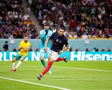 3-2！两分钟轰三球，皇马一哥姆巴佩创21年世俱