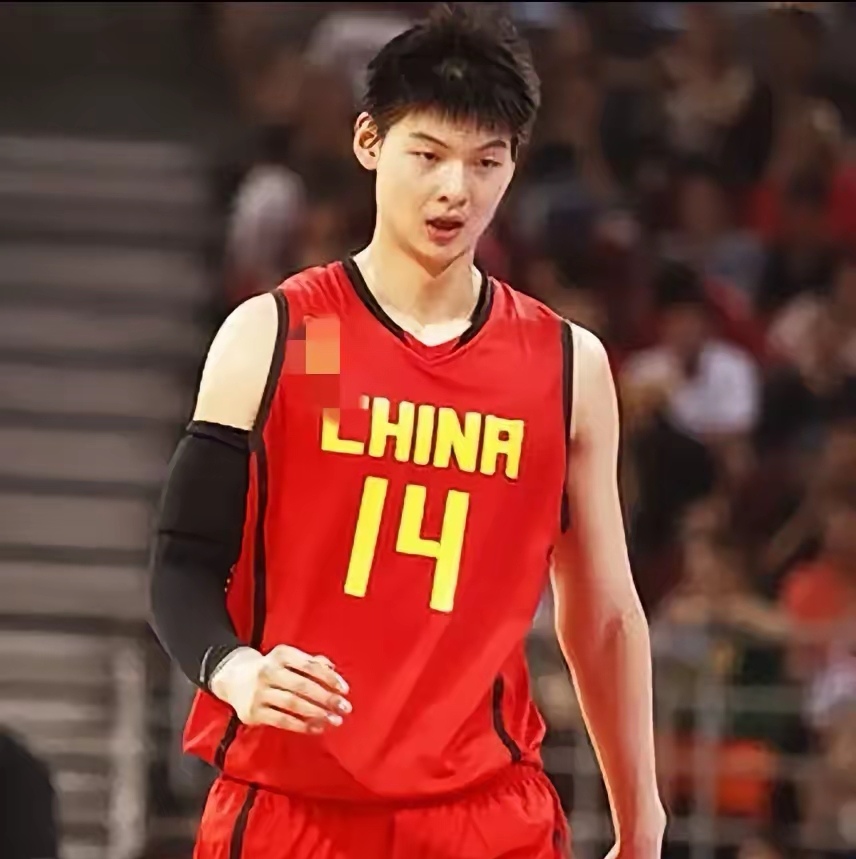 男篮世预赛回顾：王哲林27分14板，中国男篮加时胜巴林的简单介绍